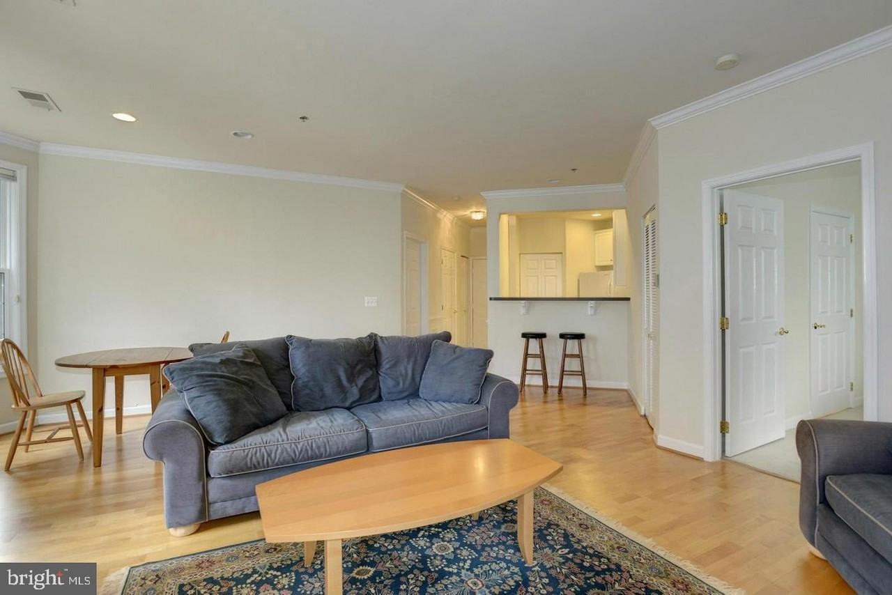 1320 N Wayne St #307 - Photo 6 of 25