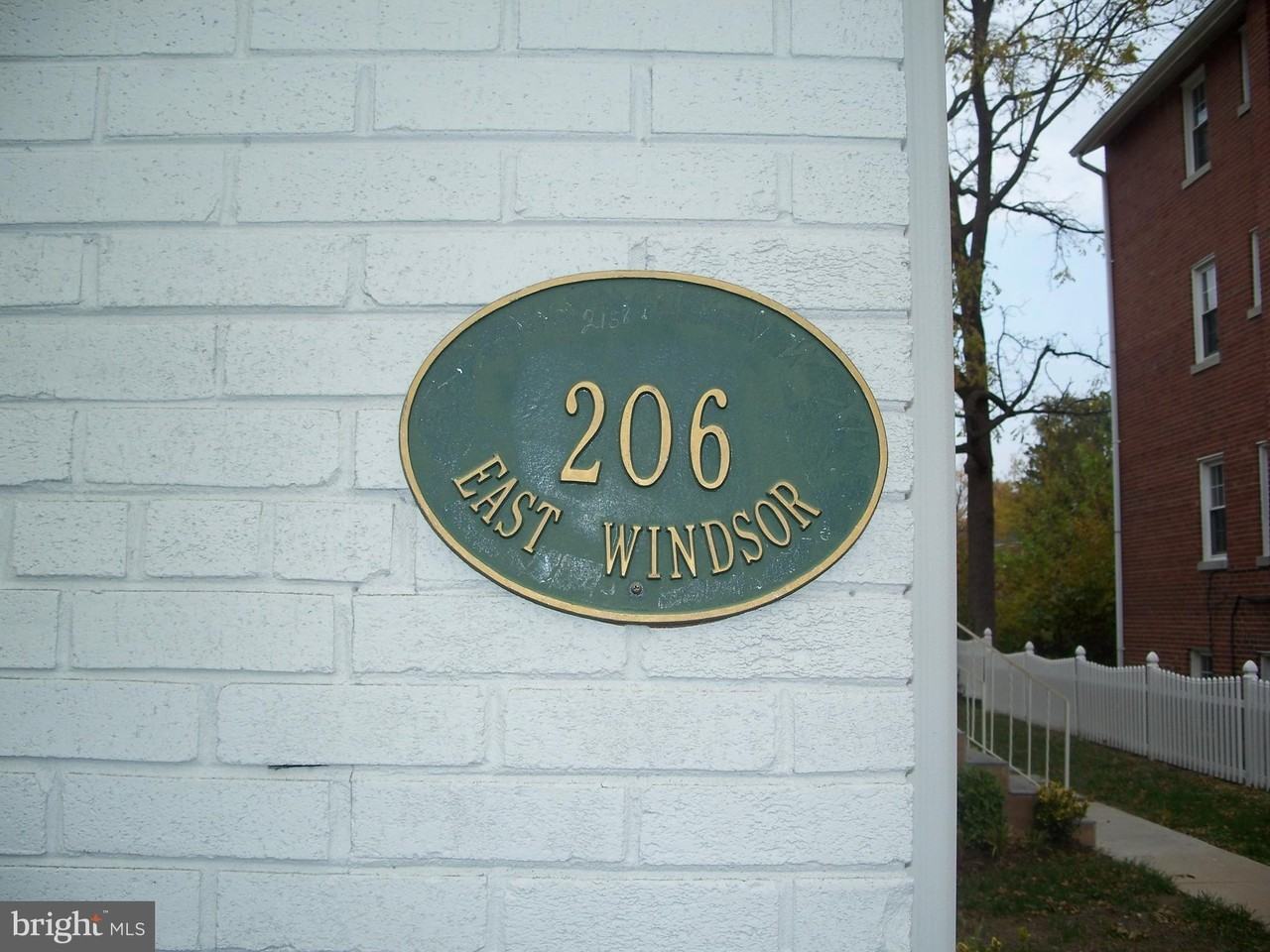 206 E Windsor Ave #303 - Photo 7 of 13