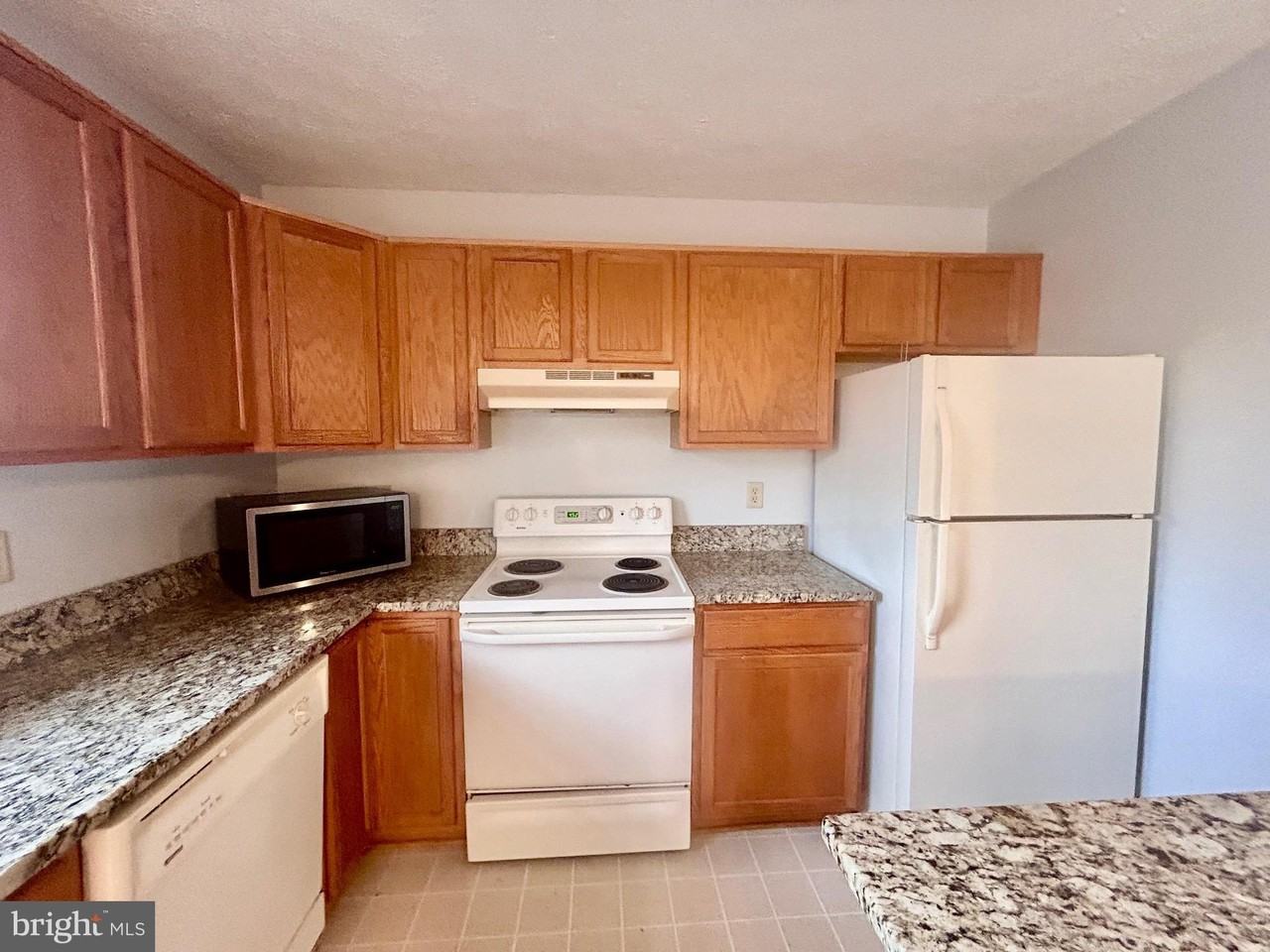 127 Copperfield Ln #127 - Photo 6 of 14