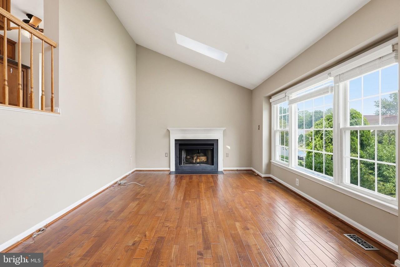 7690 Green Garland Dr - Photo 3 of 21