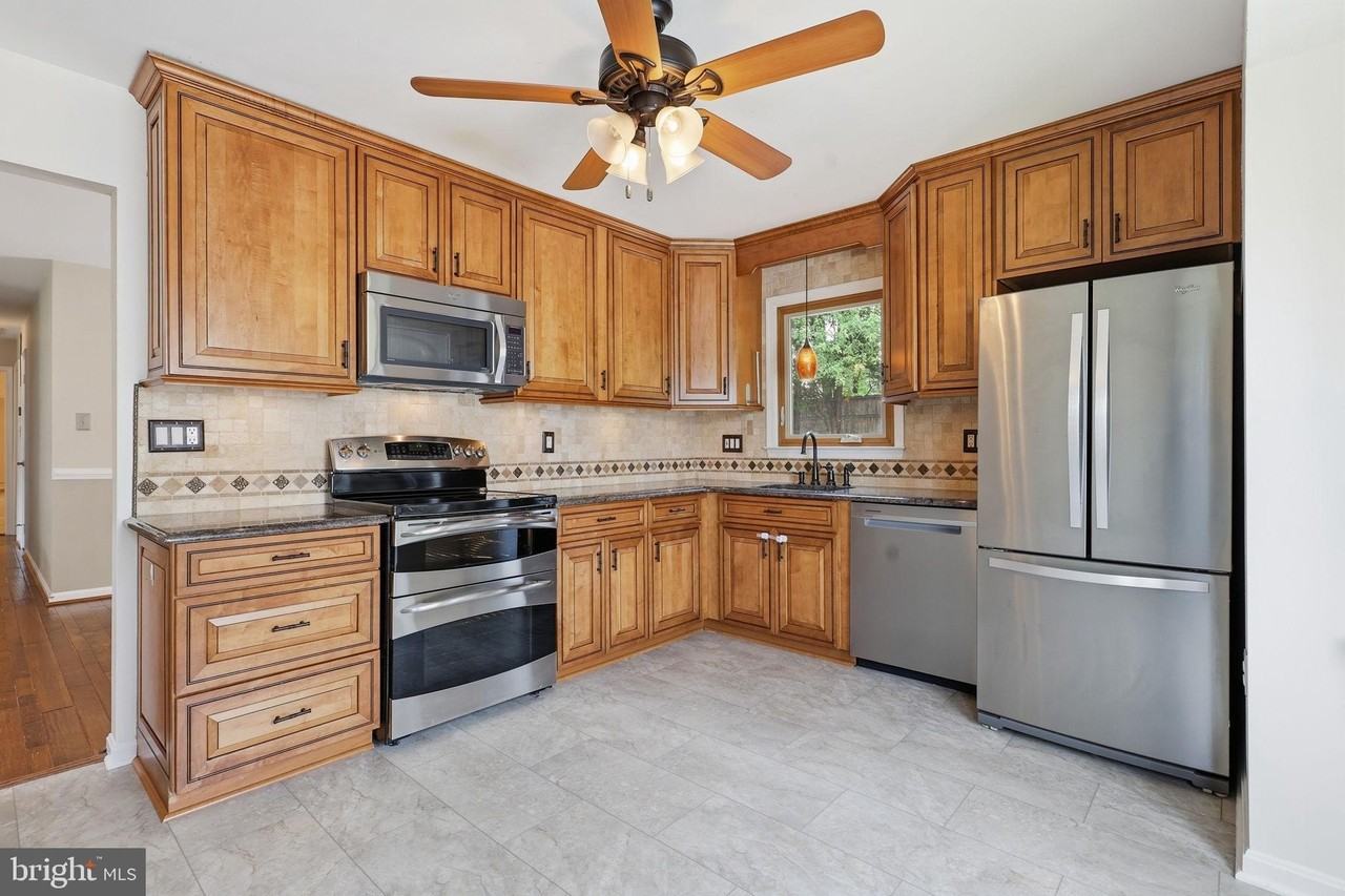 7690 Green Garland Dr - Photo 6 of 21