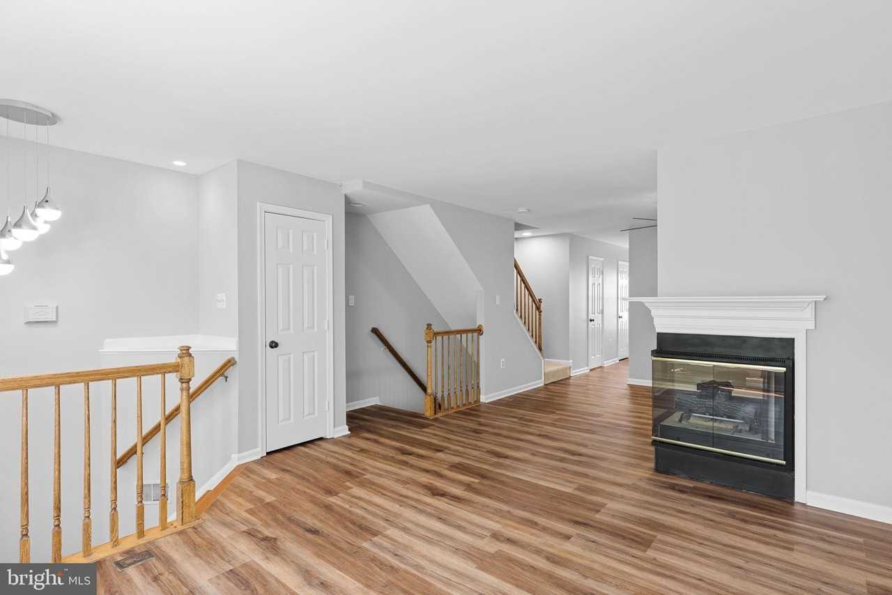 13126 Plotner Farm Rd - Photo 4 of 26