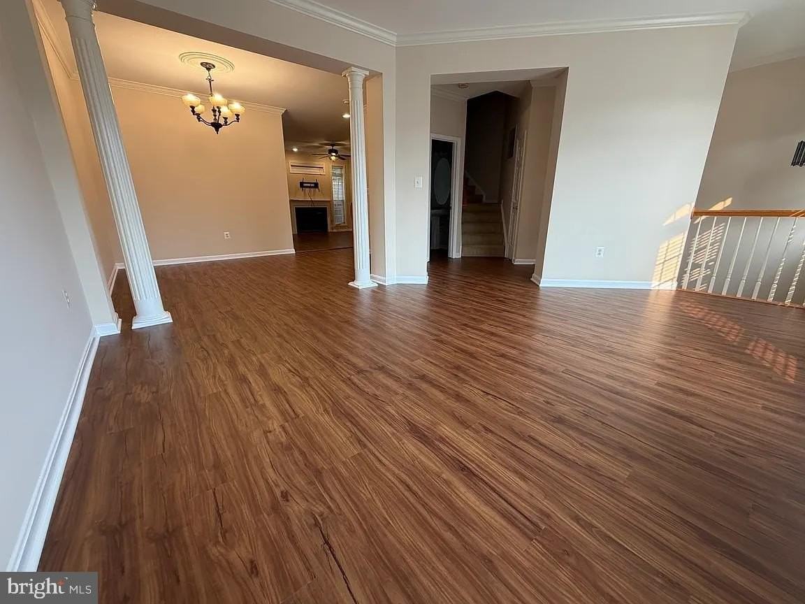 13642 Cedar Run Ln - Photo 3 of 16