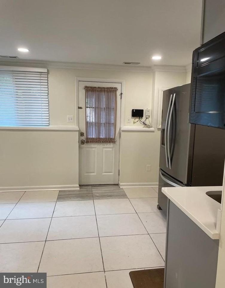 9826 Gabon Ct #BS - Photo 2 of 12