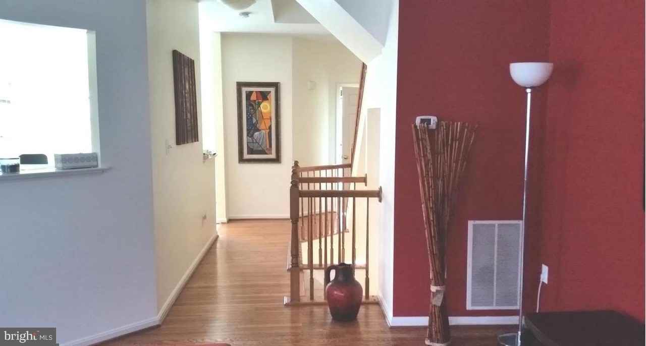5520 Jowett Ct - Photo 2 of 6