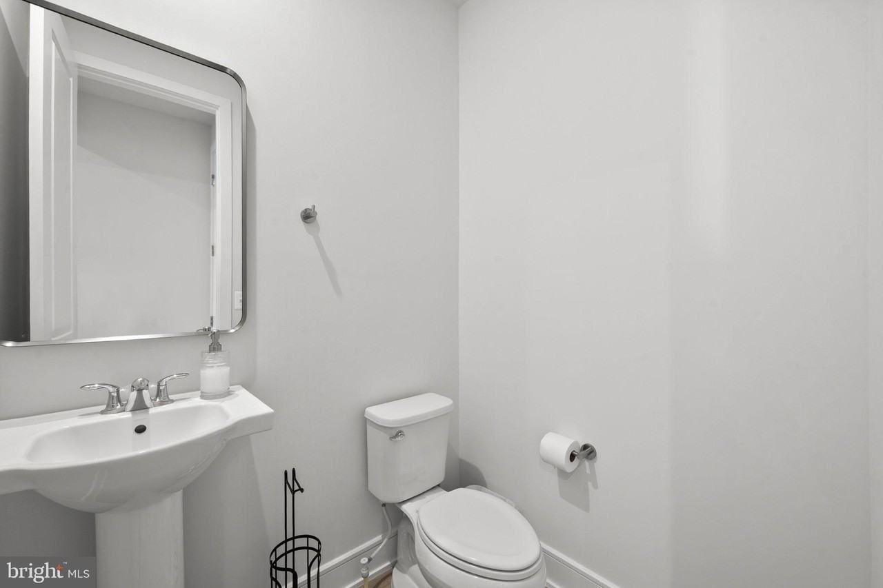 23055 Blue Eagle Ter - Photo 5 of 50