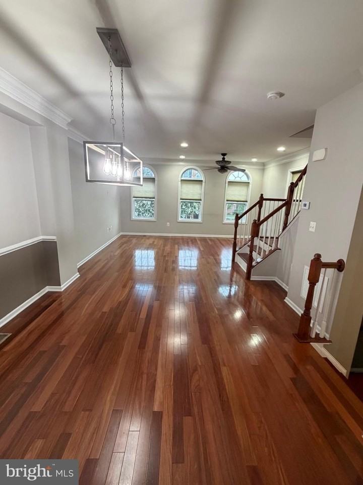 23089 Weybridge Sq - Photo 6 of 22
