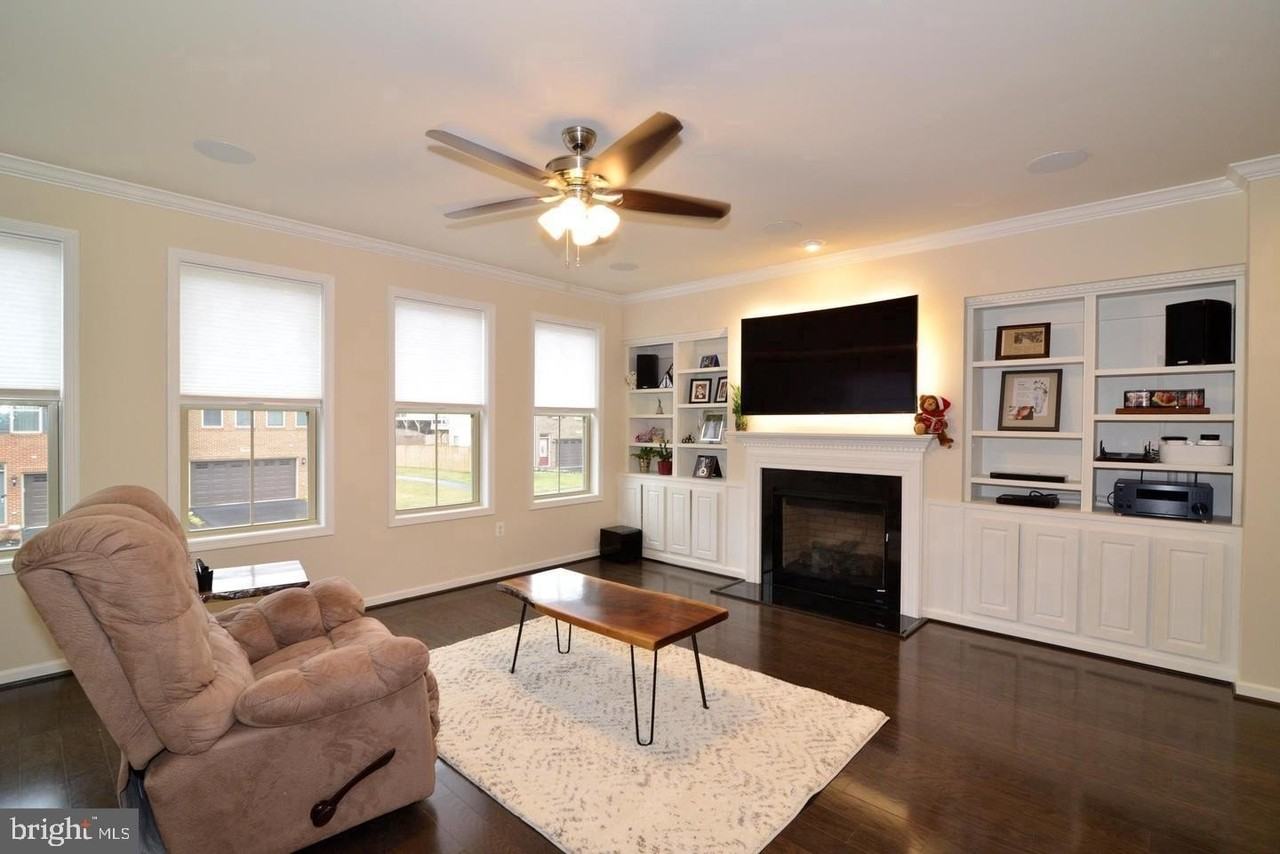 6836 William White Way - Photo 4 of 22
