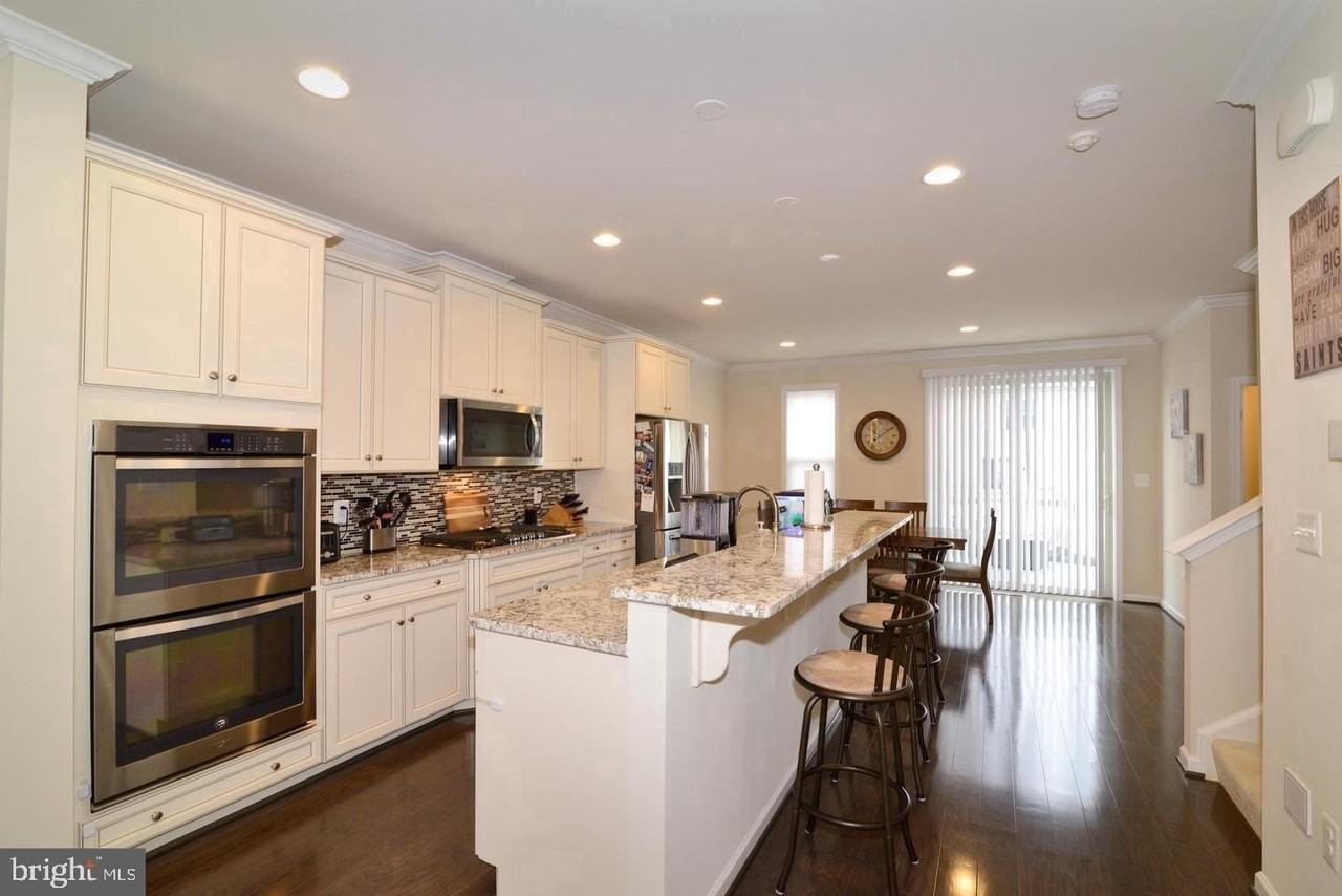 6836 William White Way - Photo 5 of 22