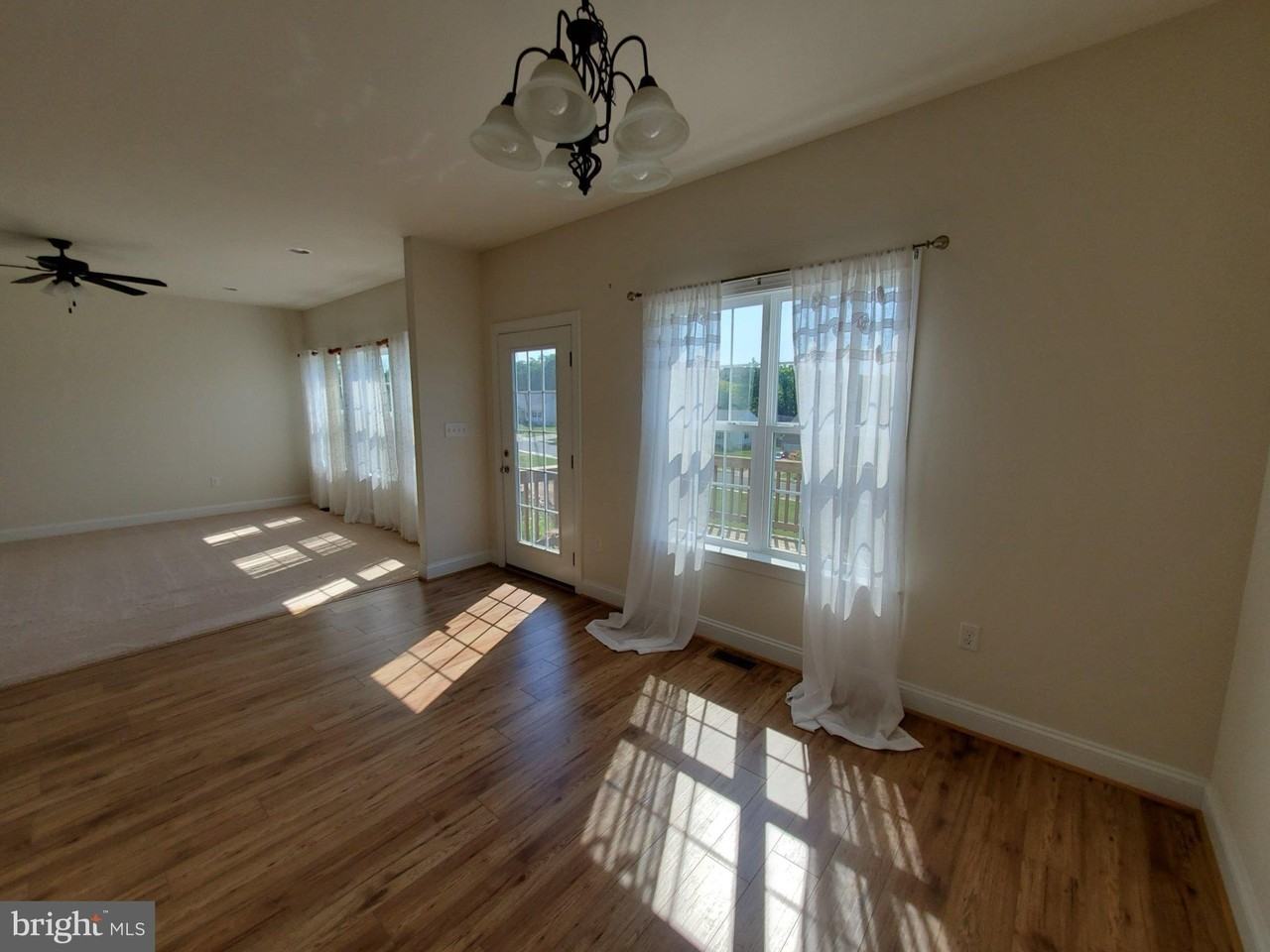 233 Kanter Dr - Photo 3 of 40