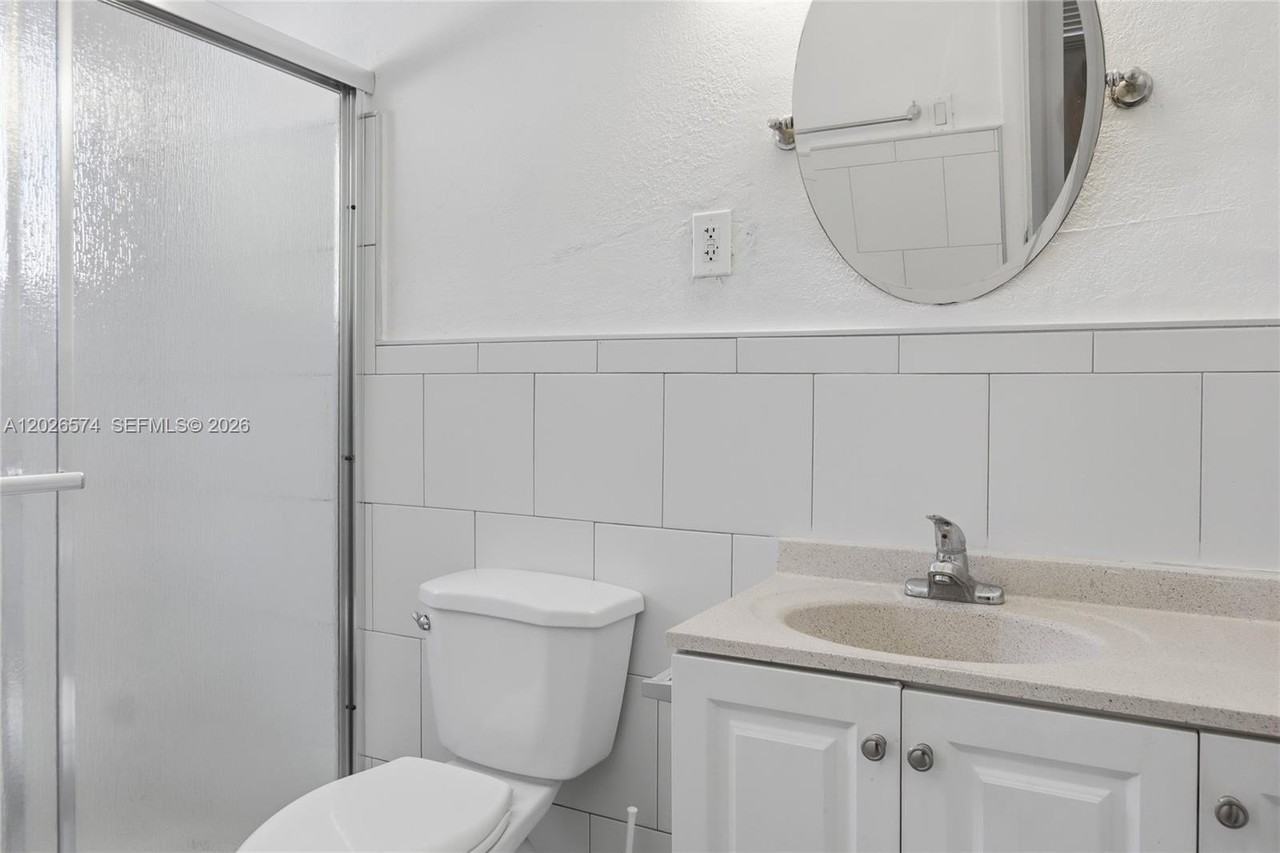 1330 Sw 74th Ct - Photo 6 of 8