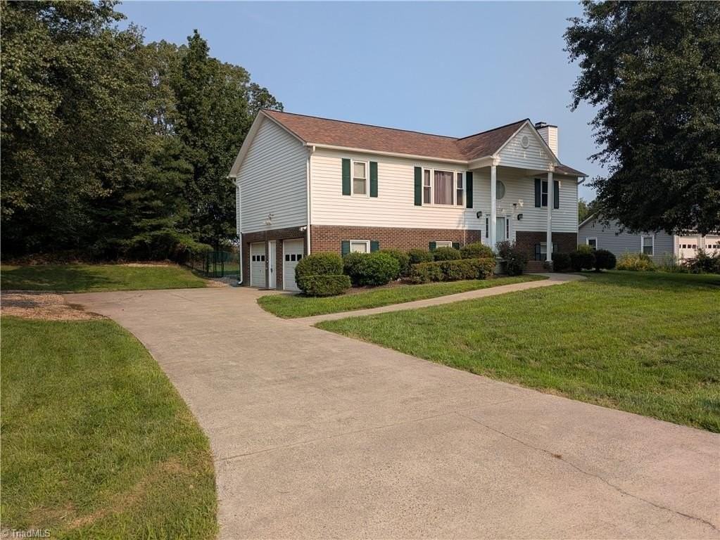 6008 Yeaton Glen Dr - Photo 2 of 26