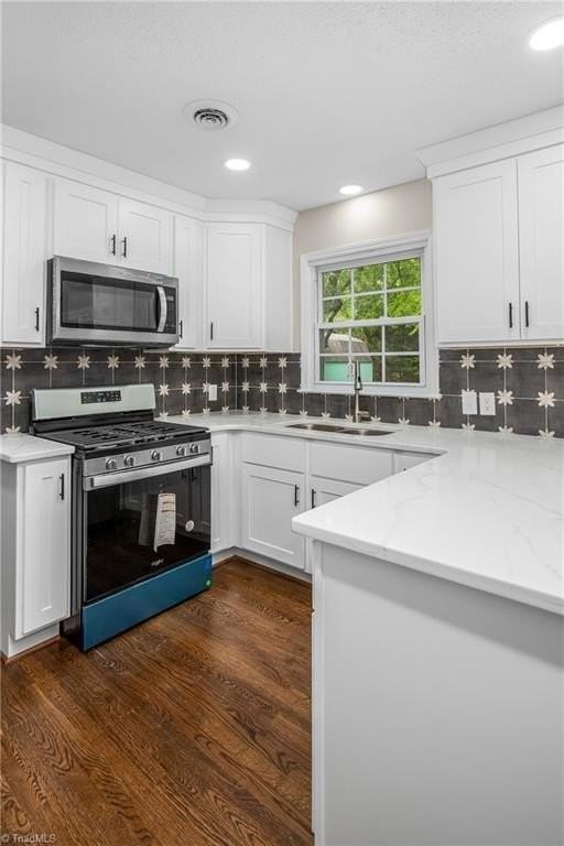 701 N Peace Haven Rd - Photo 6 of 41