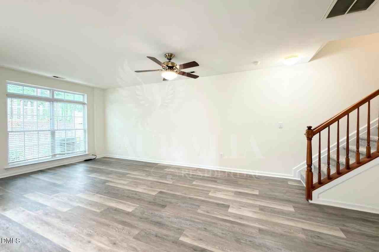 3021 Barrymore St #111 - Photo 5 of 25