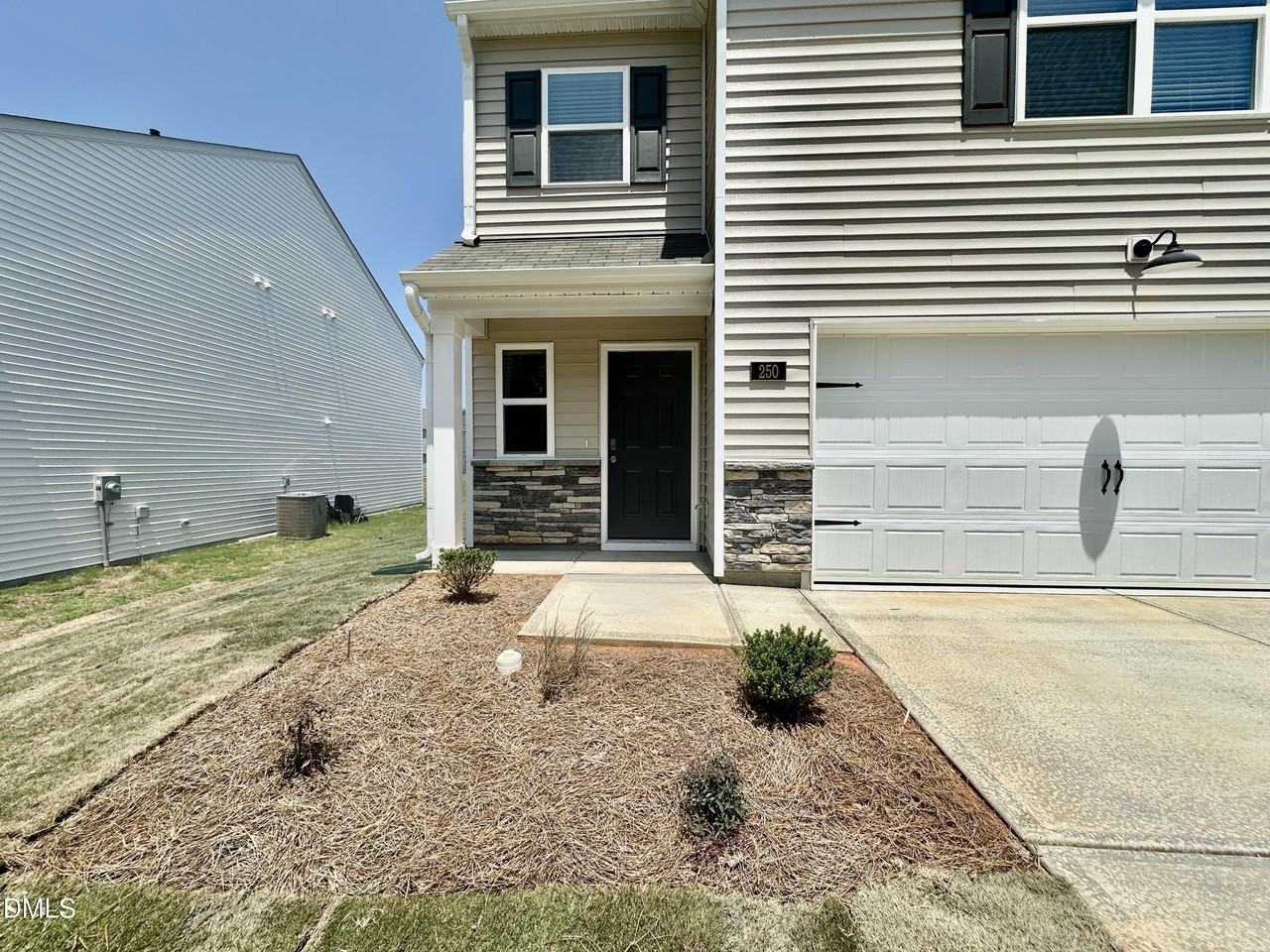 250 Bay Laurel Dr - Photo 2 of 30