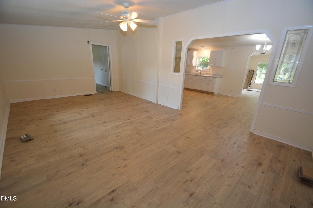 7005 Hodge Rd - Photo 2 of 11