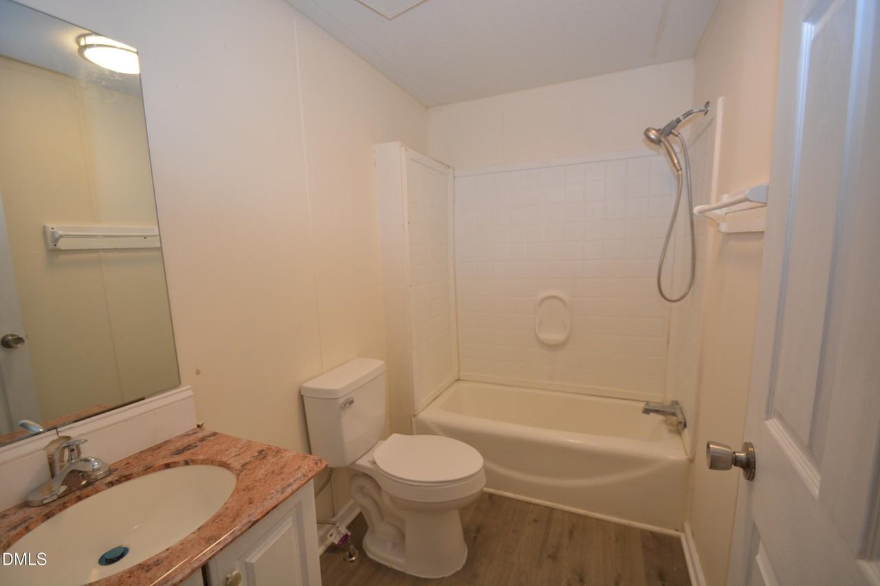 7005 Hodge Rd - Photo 6 of 11