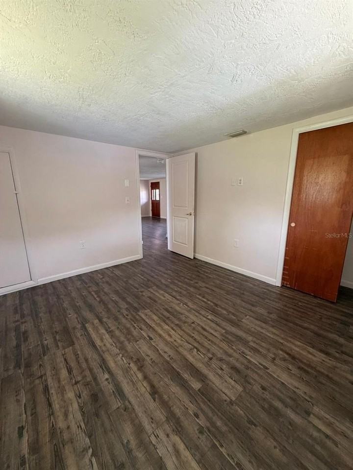95 S Fillmore St - Photo 3 of 41