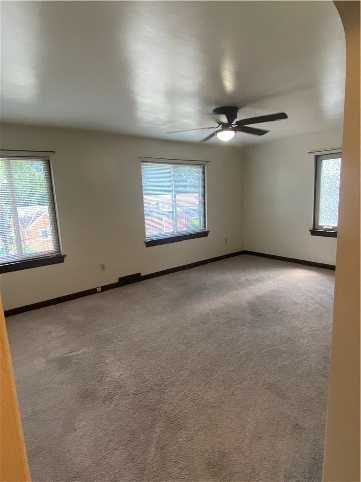 91 N Starr Ave #2 - Photo 7 of 16