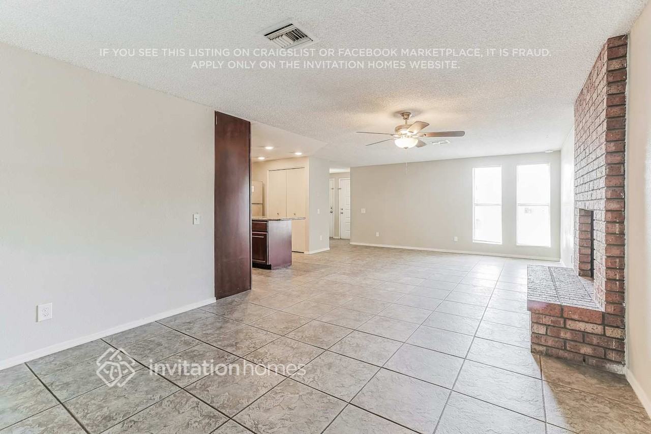 1616 W Los Arboles Pl - Photo 5 of 16