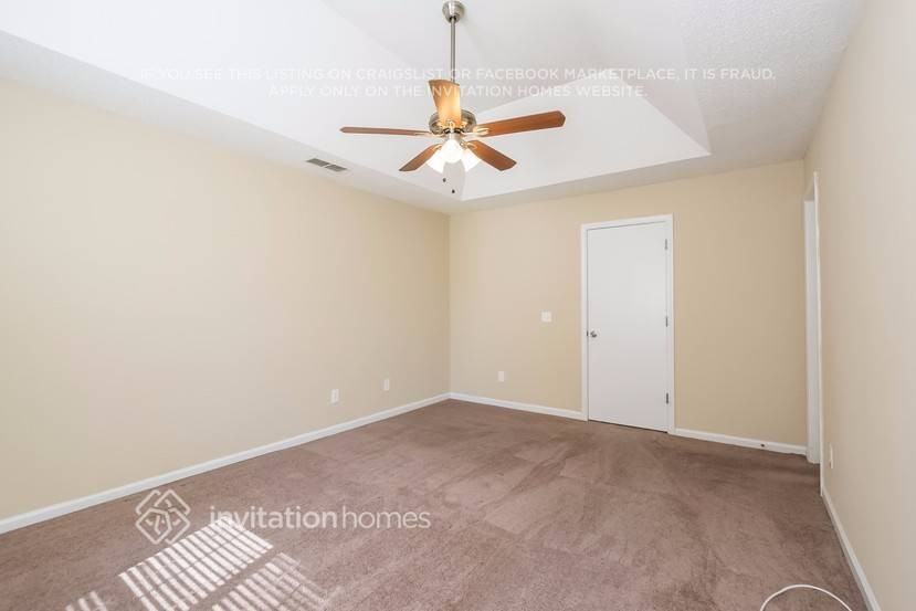 1830 Killarney Dr Sw - Photo 2 of 9