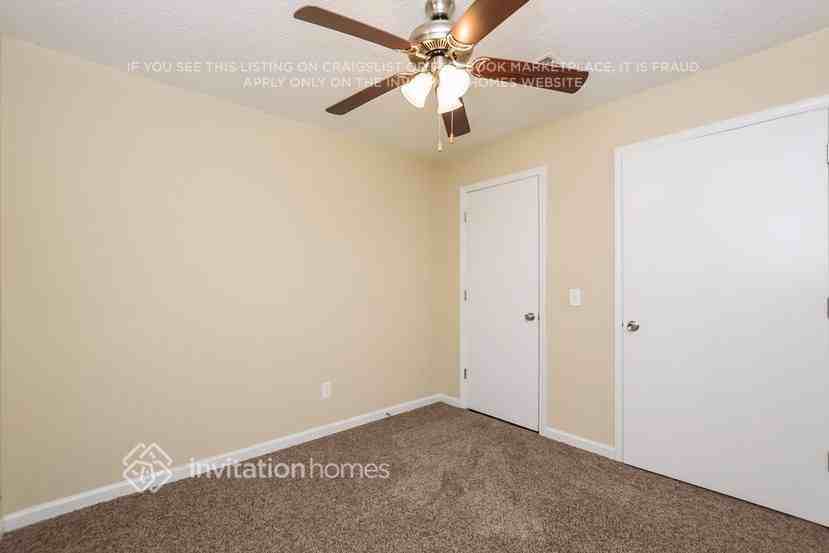 1830 Killarney Dr Sw - Photo 5 of 9