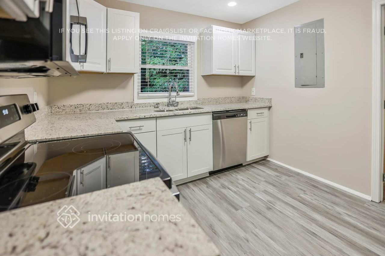3473 Pinehill Dr - Photo 7 of 18