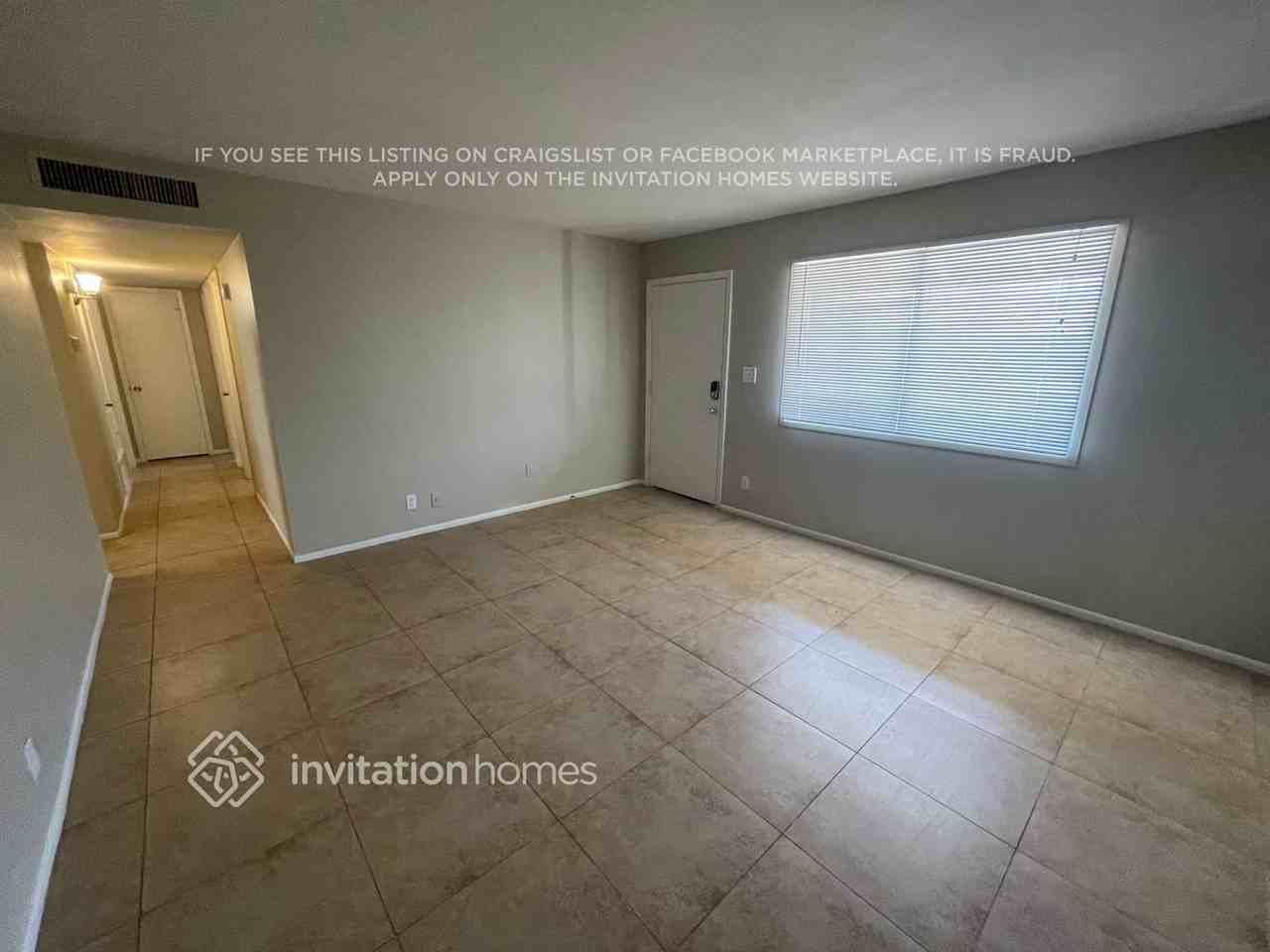 823 W 17th Pl - Photo 2 of 14