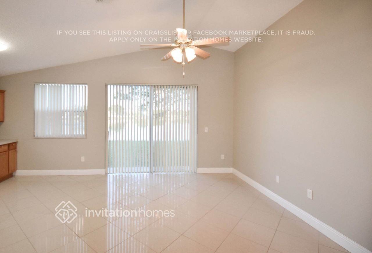 1544 Nw 158th Ave - Photo 3 of 12