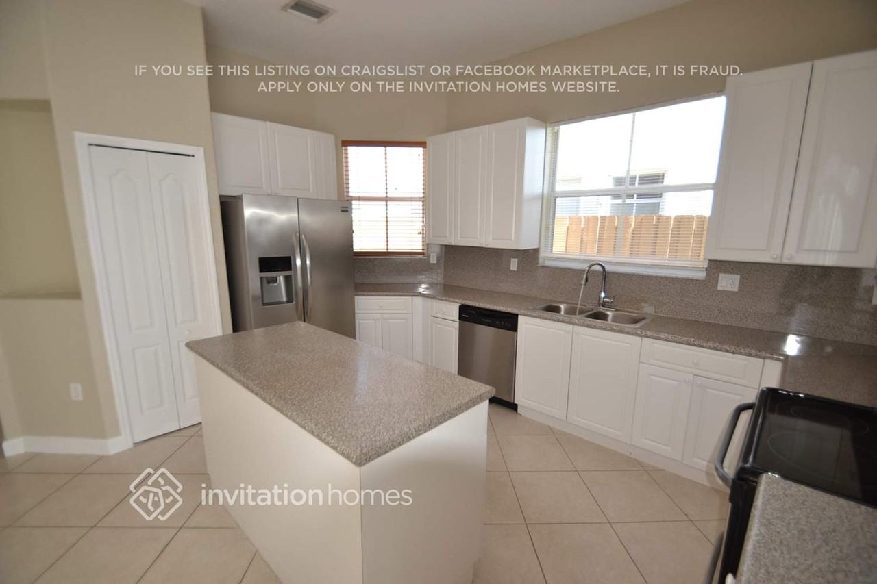 18301 Nw 89th Ave - Photo 7 of 16