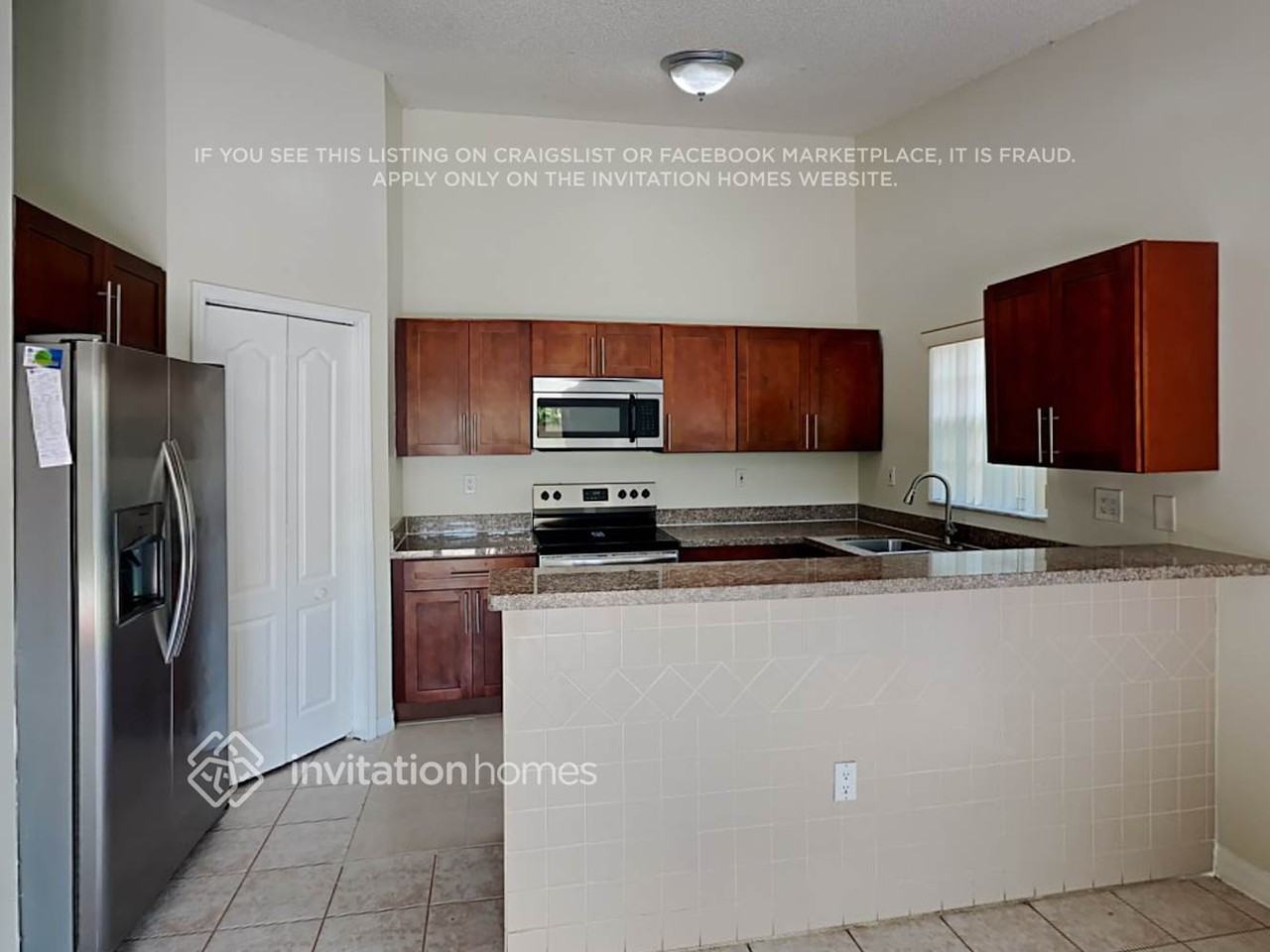 957 Nw 128th Pl - Photo 5 of 18