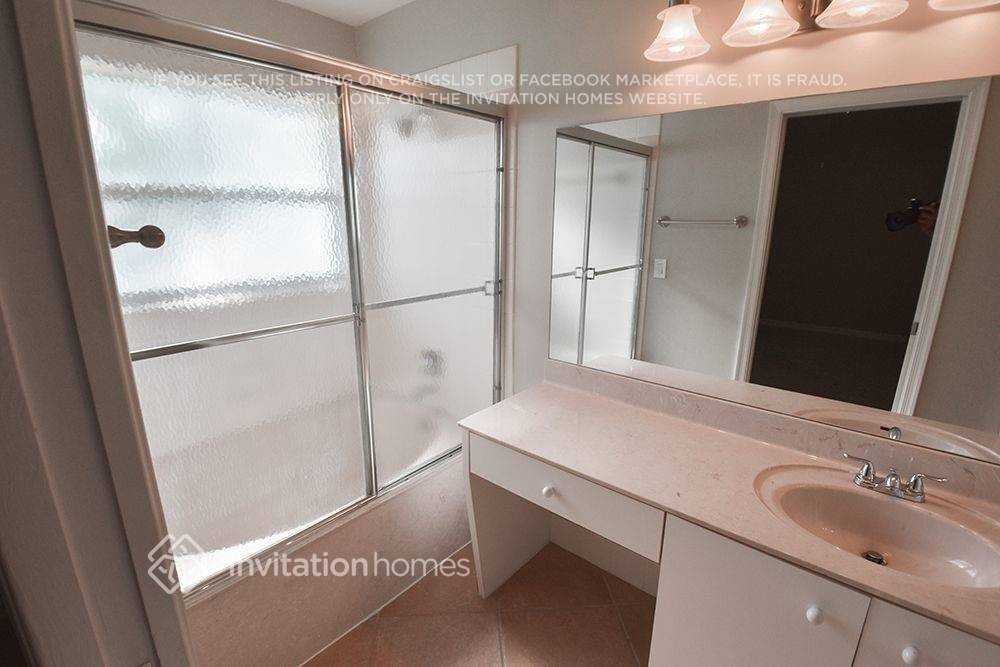 950 Sw 164th Ave - Photo 6 of 9