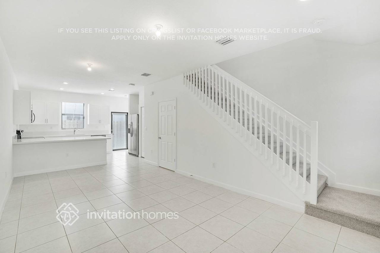 2839 Swterr - Photo 3 of 23
