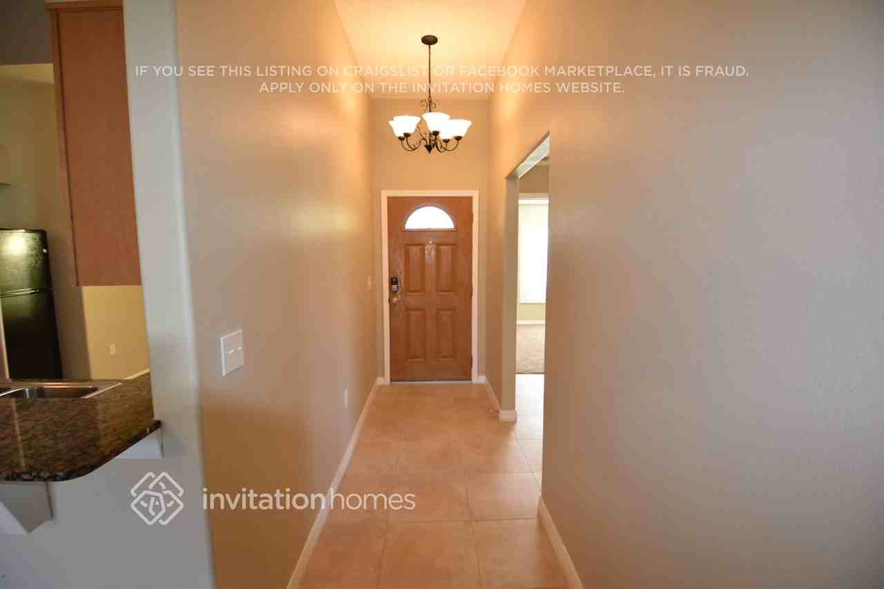 7205 Royal George Ct - Photo 3 of 21