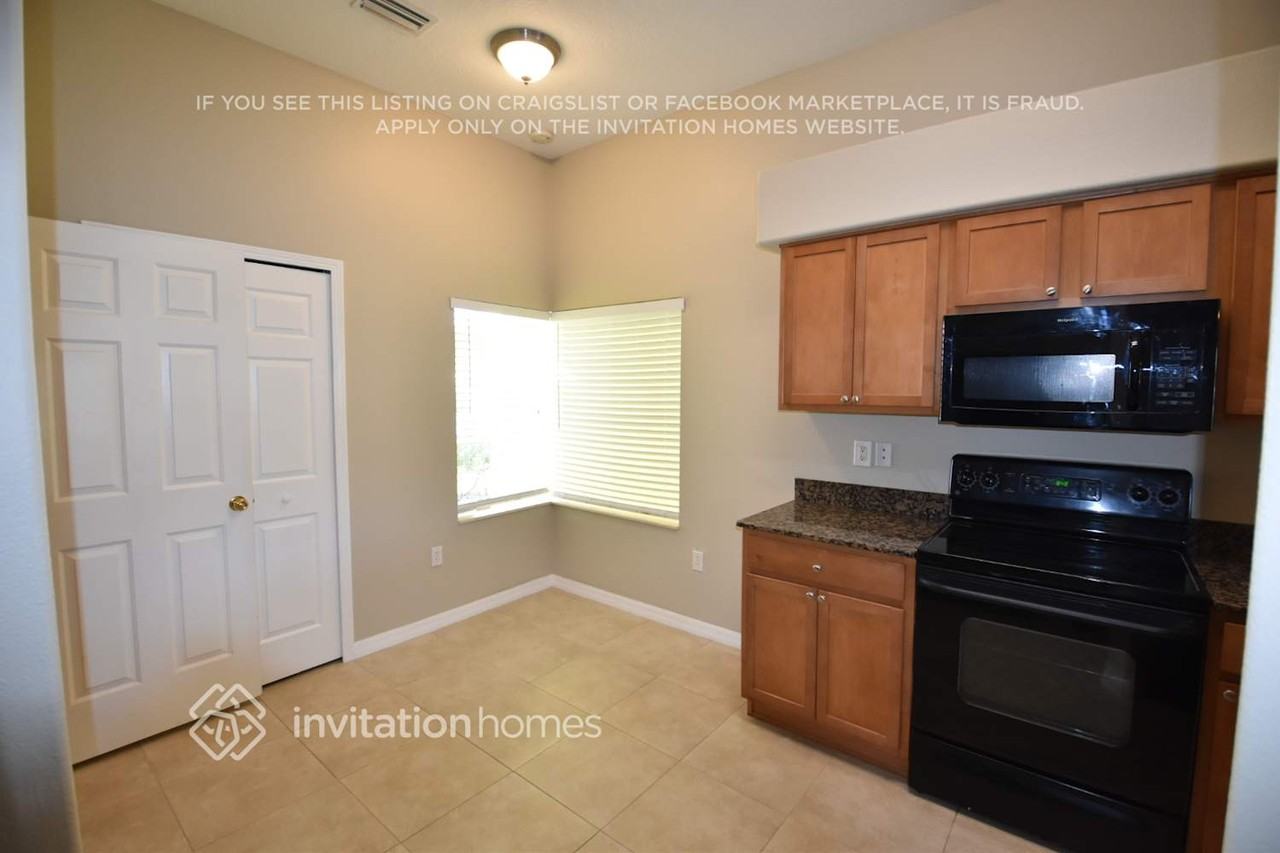 7205 Royal George Ct - Photo 5 of 21