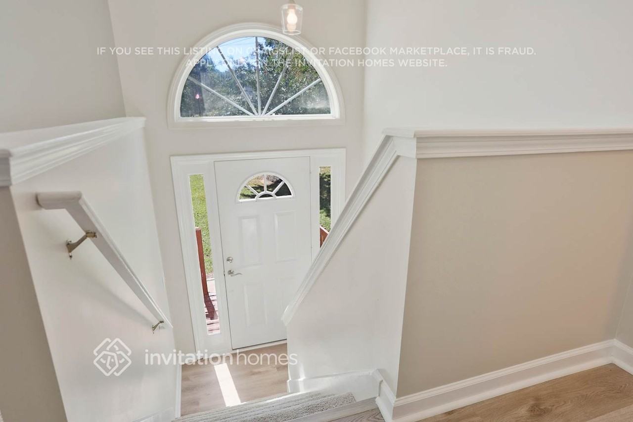 301 Willow Ln - Photo 5 of 27