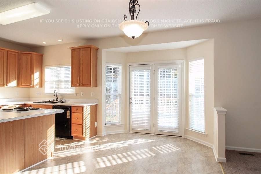 3108 Gross Ave - Photo 6 of 17