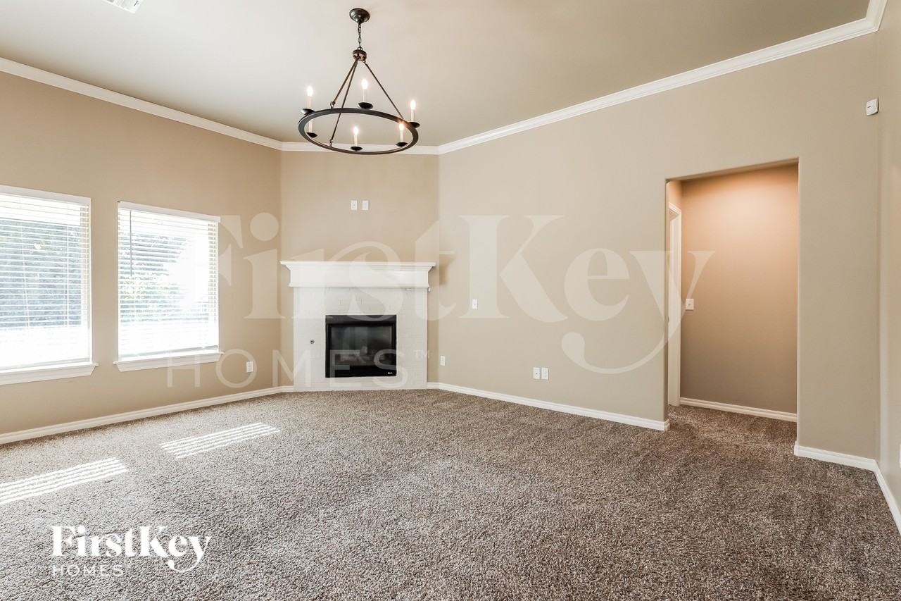 2809 Cypress Springs Blvd - Photo 3 of 16
