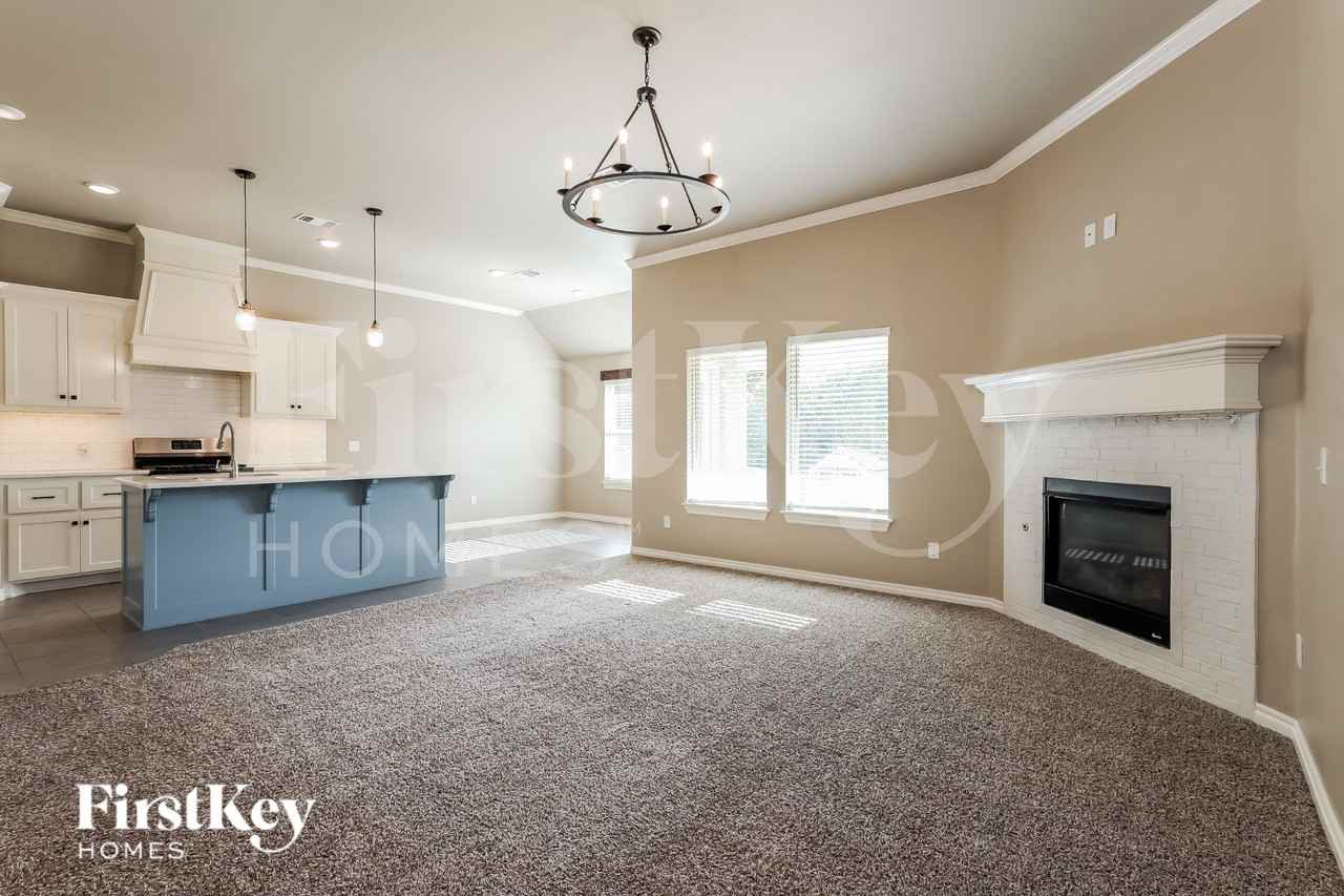 2809 Cypress Springs Blvd - Photo 4 of 16
