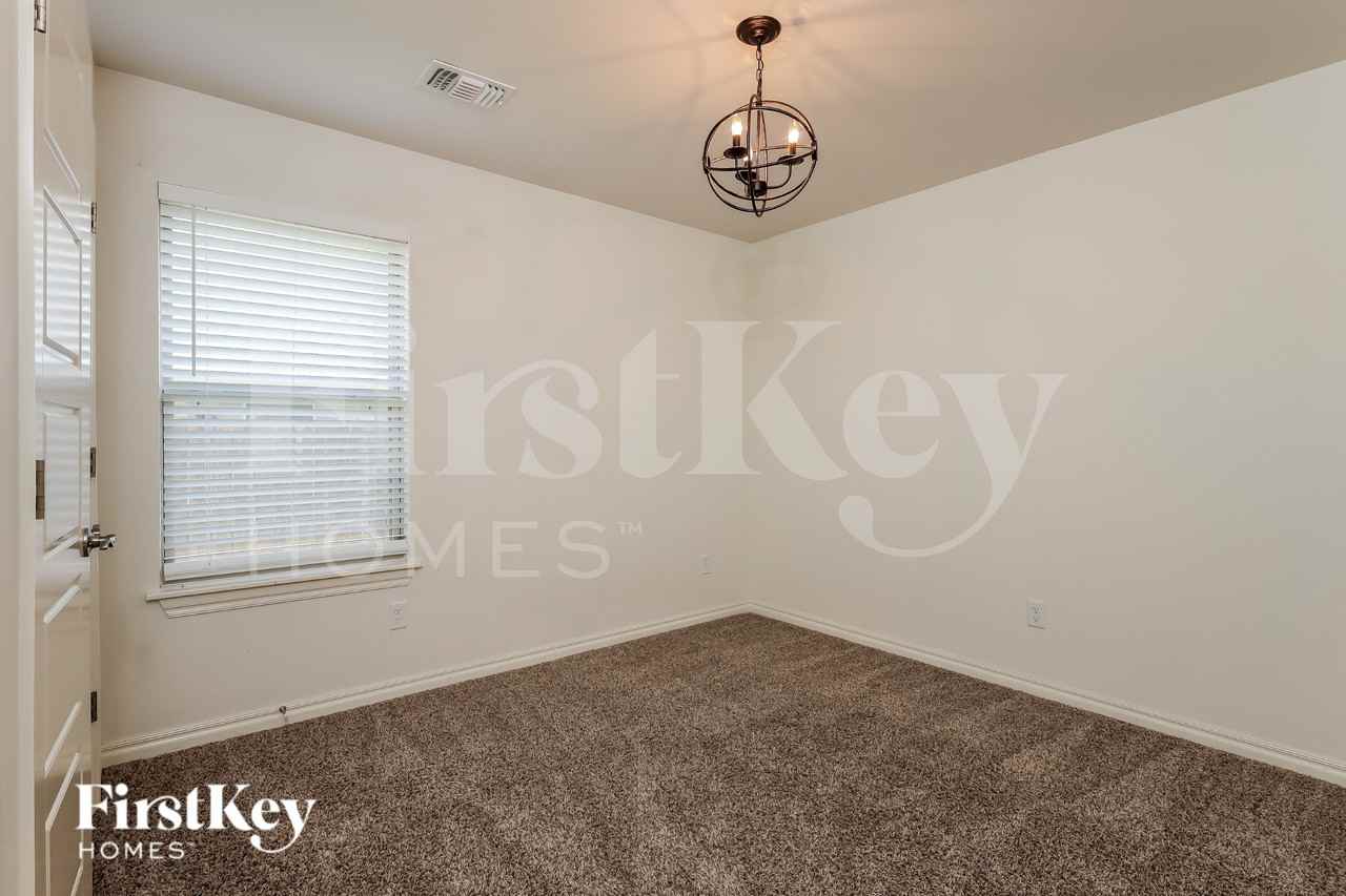 2809 Cypress Springs Blvd - Photo 5 of 16