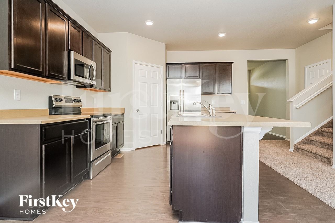 2349 Shipman St - Photo 4 of 15