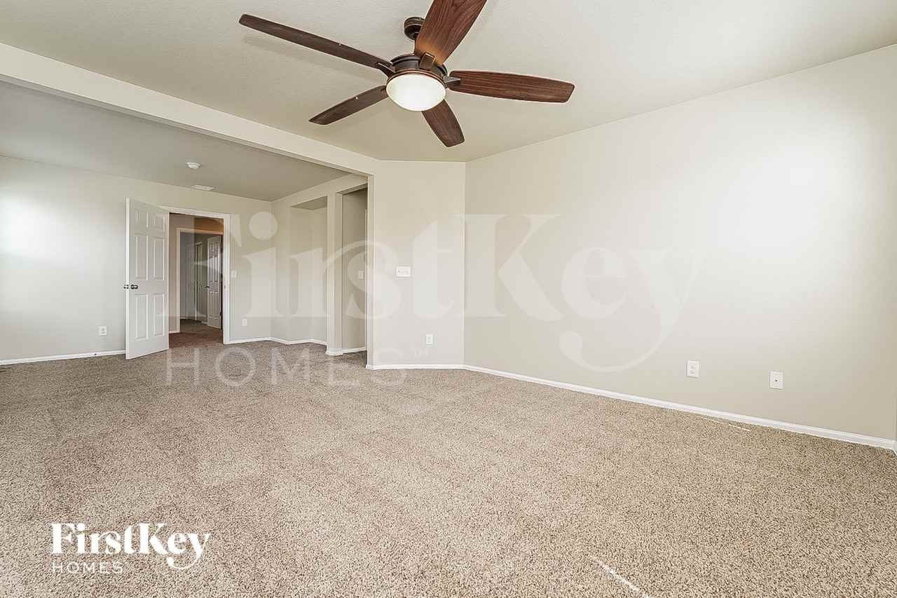 2349 Shipman St - Photo 7 of 15