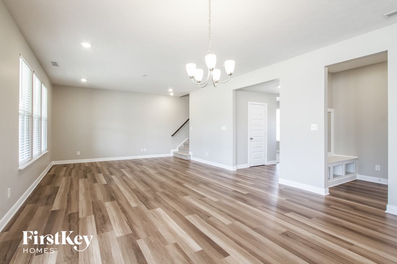 4192 Lauder Rd - Photo 3 of 15