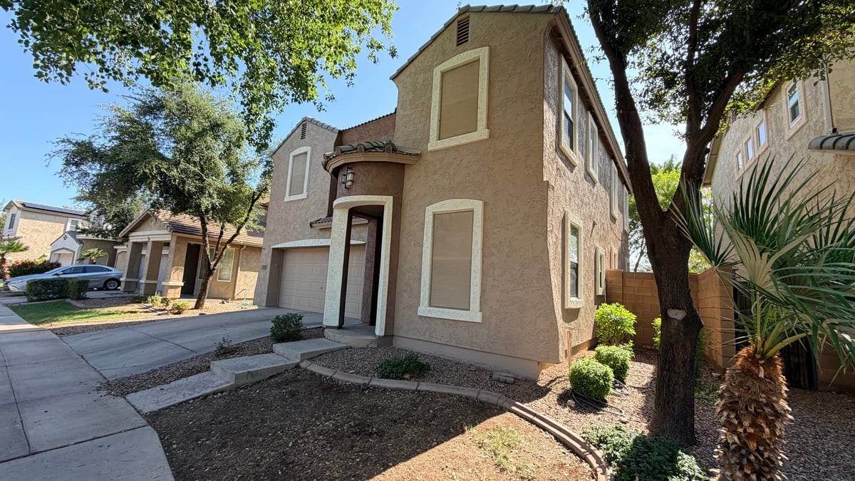 2129 S Jacana Ln - Photo 3 of 33