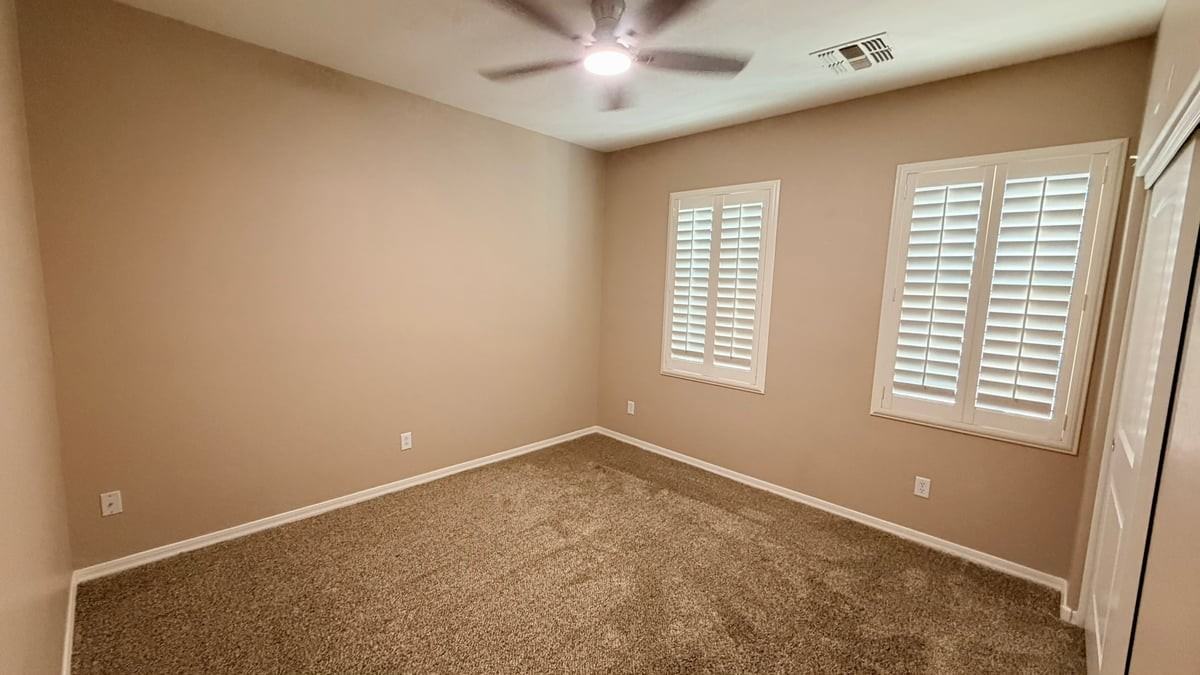 40750 W Colby Dr - Photo 4 of 24