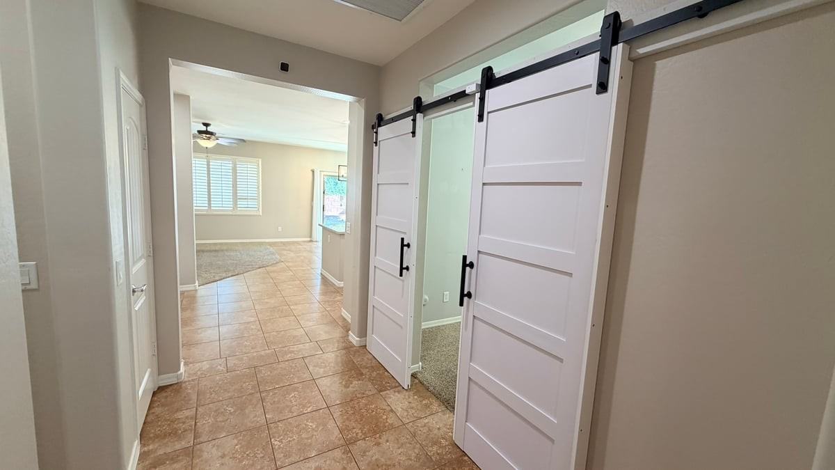 40750 W Colby Dr - Photo 6 of 24