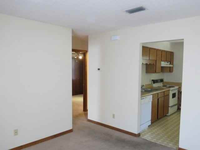 204 Davenport Rd #3 - Photo 3 of 10
