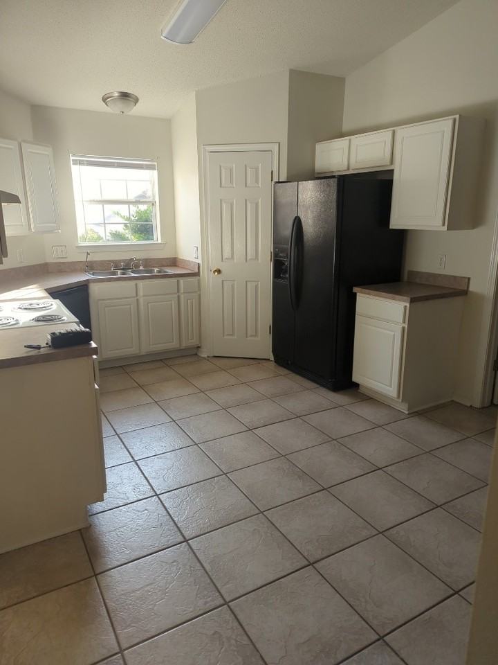 207 Riverchase Blvd - Photo 4 of 13