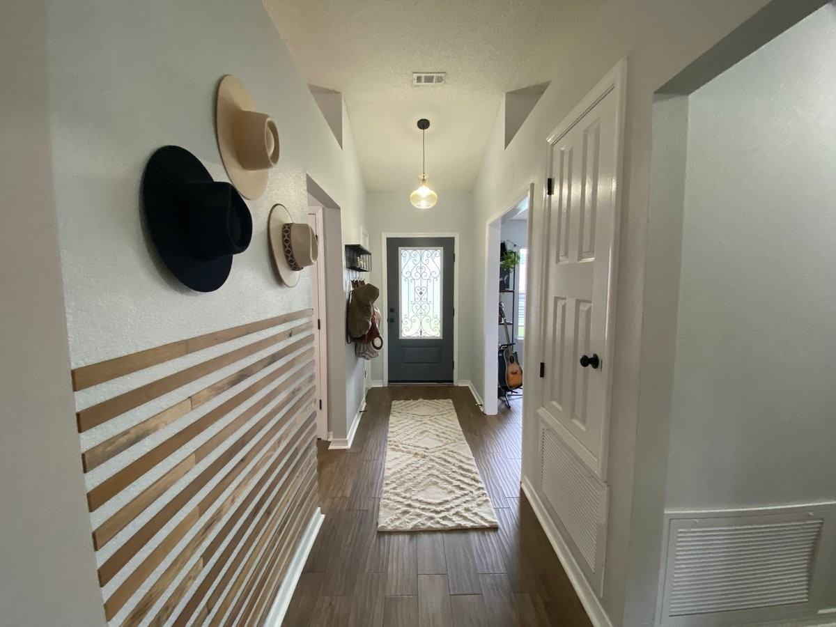 6486 Surfside Cv - Photo 2 of 33