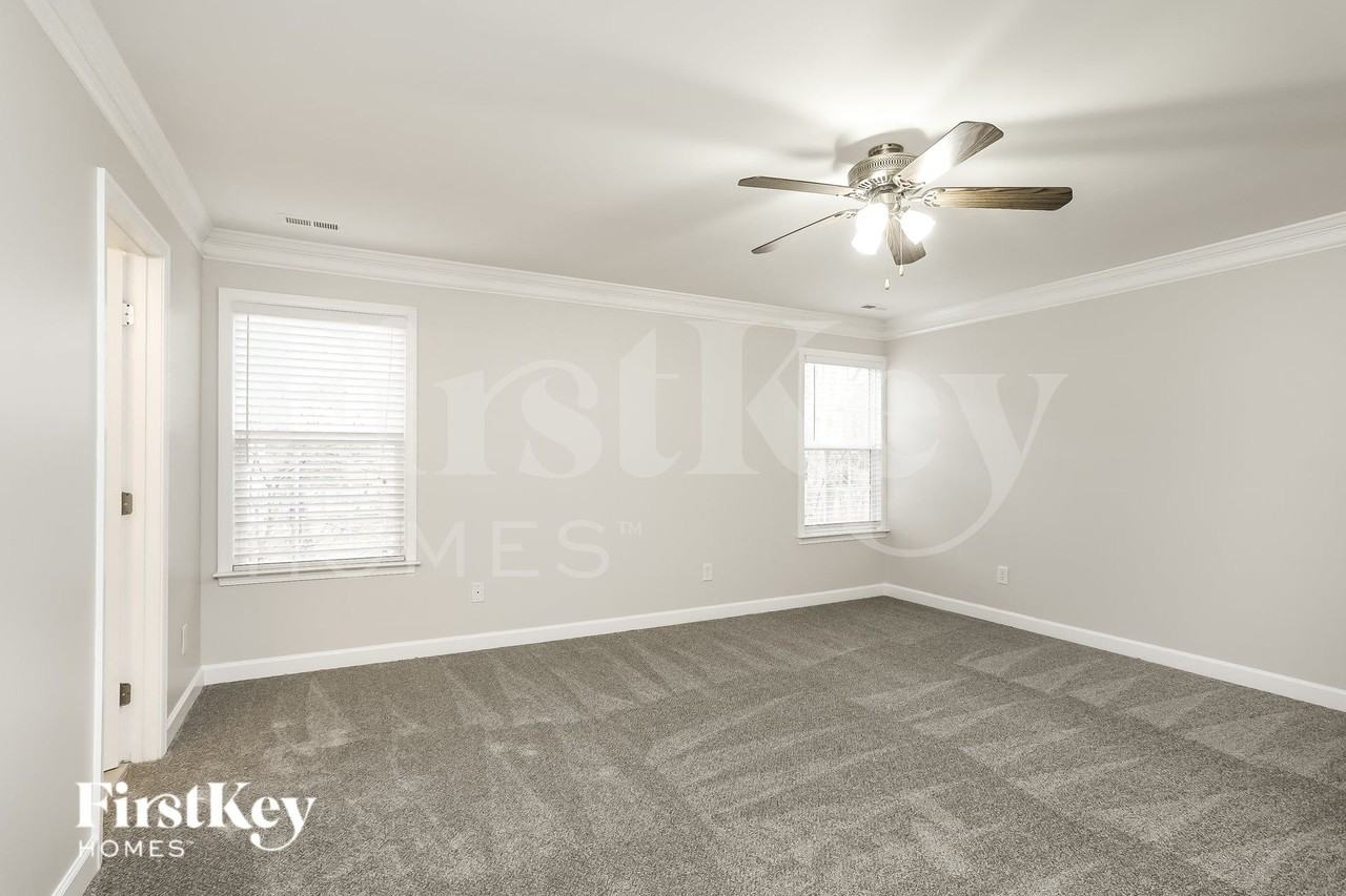 5605 Catskill Ct - Photo 7 of 15